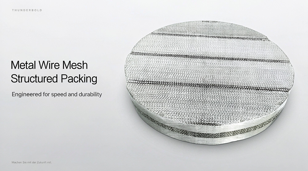 SS304 and SS316L wire mesh structured packing discs side by side showing subtle color difference between the two stainless grades